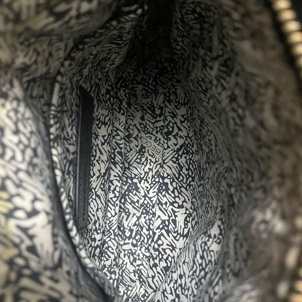 SALE😊EUC Black Rebecca Minkoffleatjer purse. Some pictures copied - Picture 6 of 9
